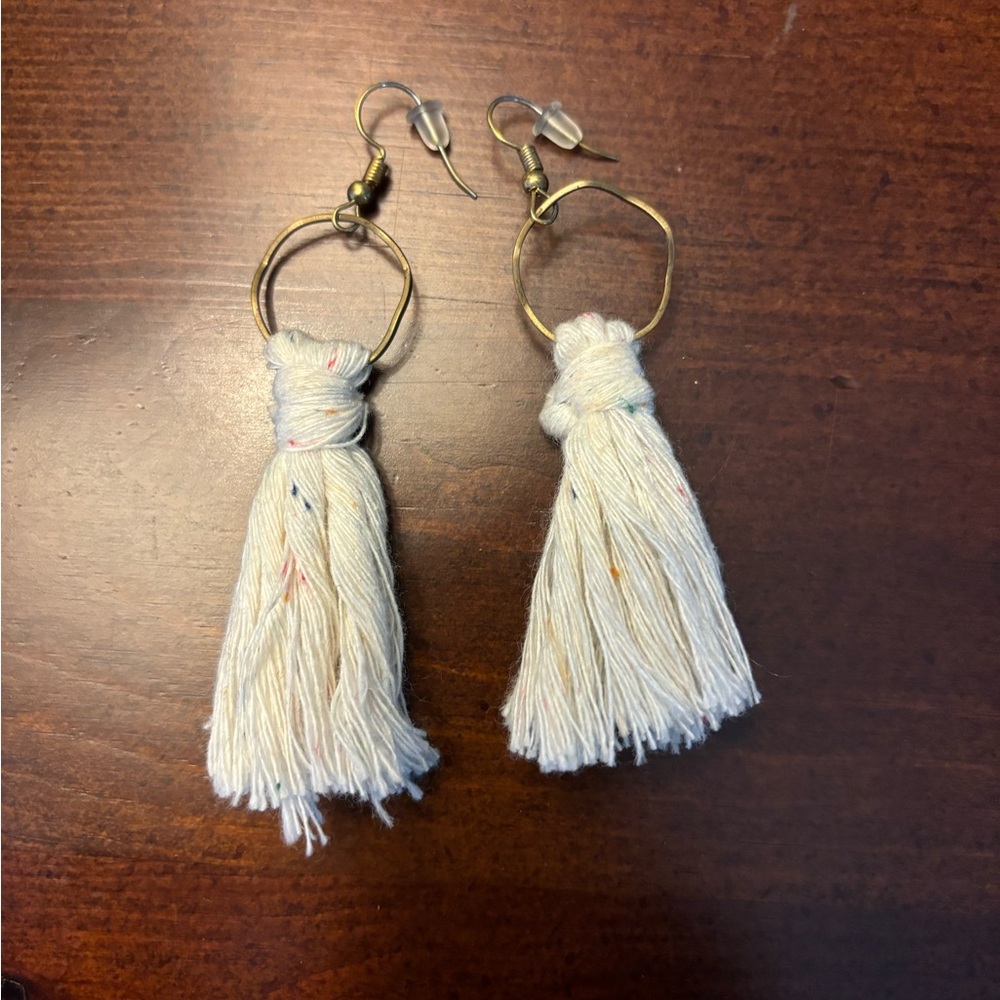 Earring bundle-4 pair! - Picture 2 of 4
